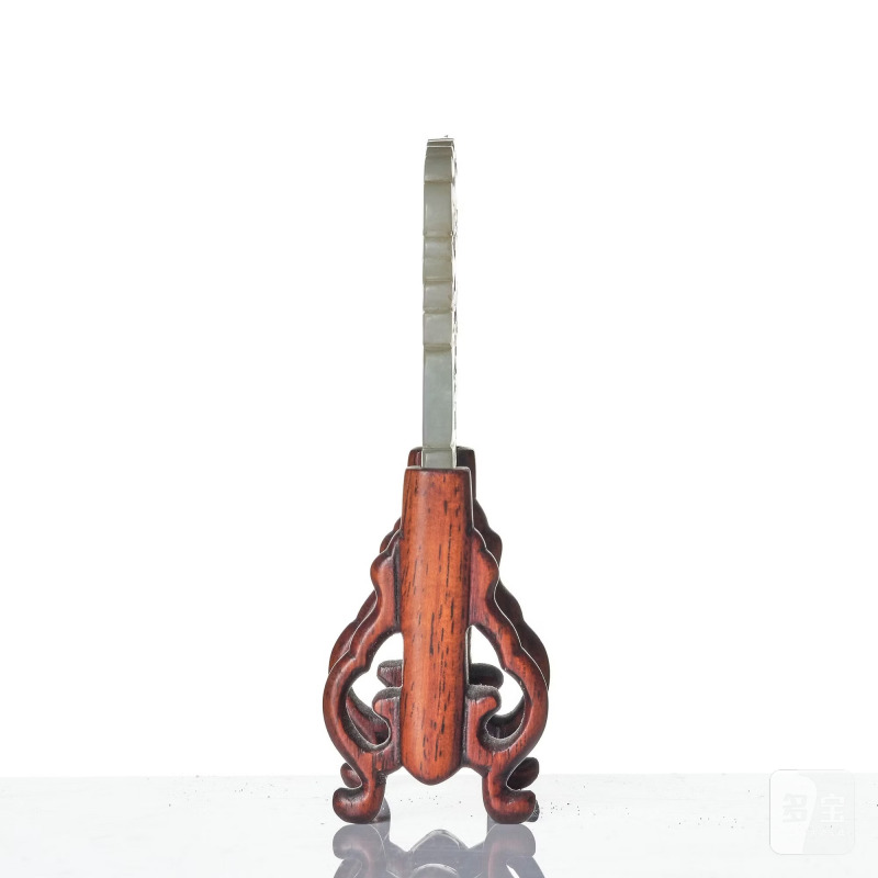 A carved nephrite cup with 'chilong' handles, - 图6
